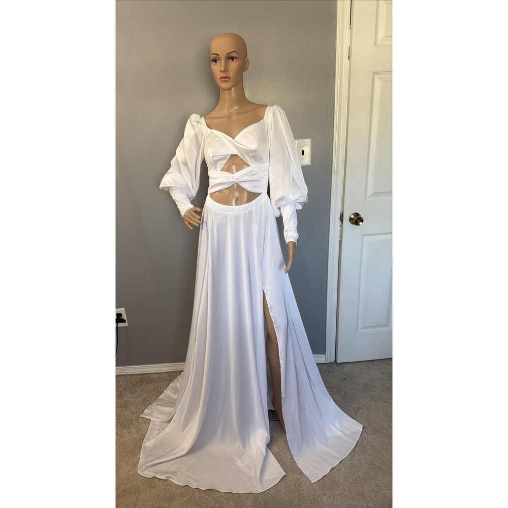 Abyss by Abby Dubai White Gown Size M Cut Out Maxi Wedding Formal Gown Dress NWT